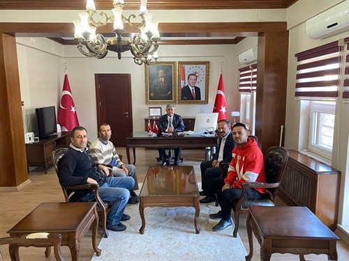 AK Parti İlçe Başkanı Salih Tarın, Muhtarlar ve Vatandaşımız Sayın Kaymakamımız Emir Osman Bulgurlu'yu Ziyaret Etti