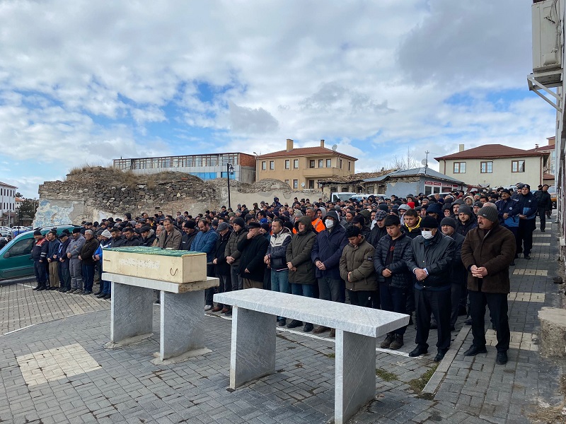 Sayın Kaymakamımız Emir Osman Bulgurlu Hasan Akgün'ün Cenaze Törenine Katıldı