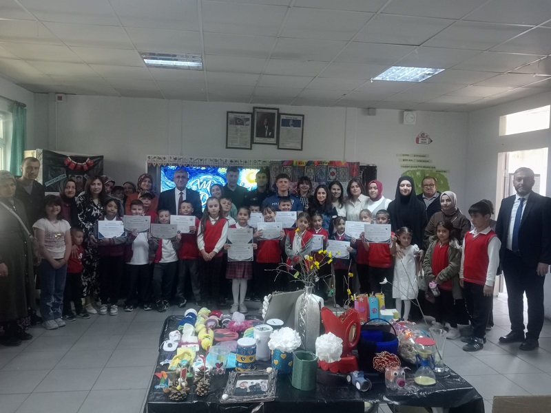 Gaziosmanpaşa İlkokulu Yıl Sonu Etkinlikleri Sergisi Açıldı
