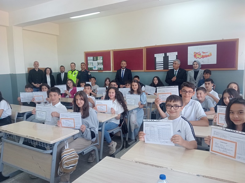 Karne Zili Çaldı İyi Tatiller