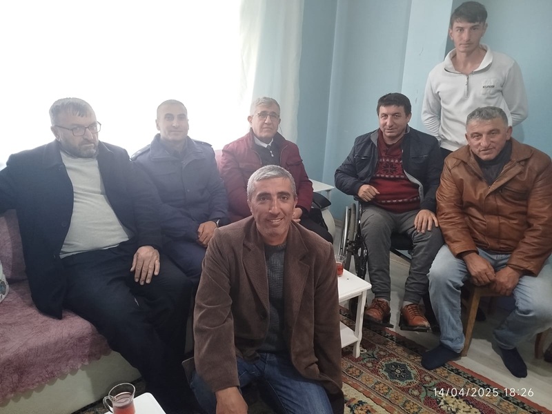 Sayın Kaymakamımız Emir Osman Bulgurlu Dağçukurören Köyü Muhtarı Mevlüt Doğdu'yu Ziyaret Etti